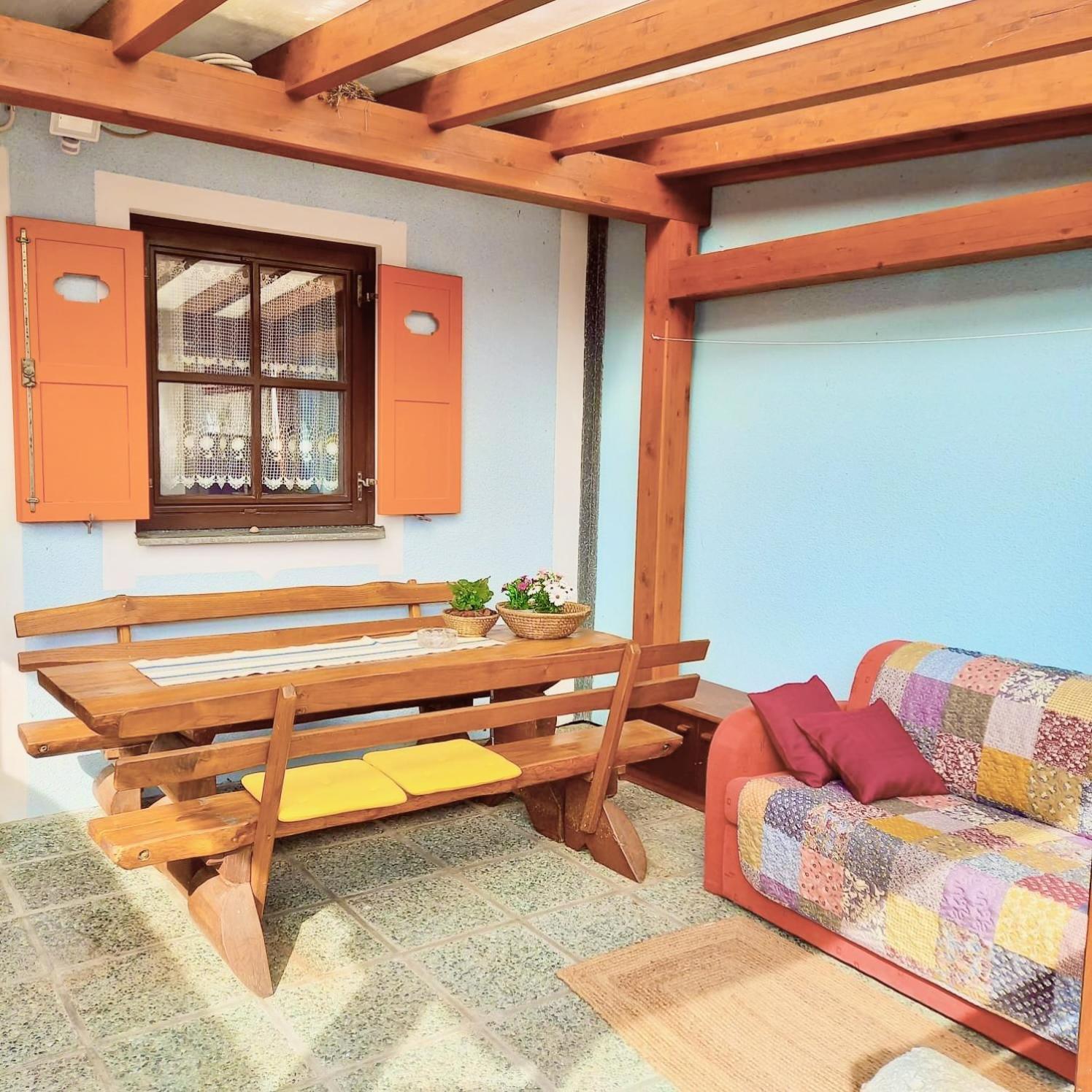 Miabella House - 2 Bedrooms And Terrace Brezice Exterior photo